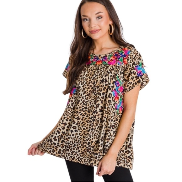 See And Be Seen Neon Embroidery Leopard Tunic Top Small - Picture 2 of 15